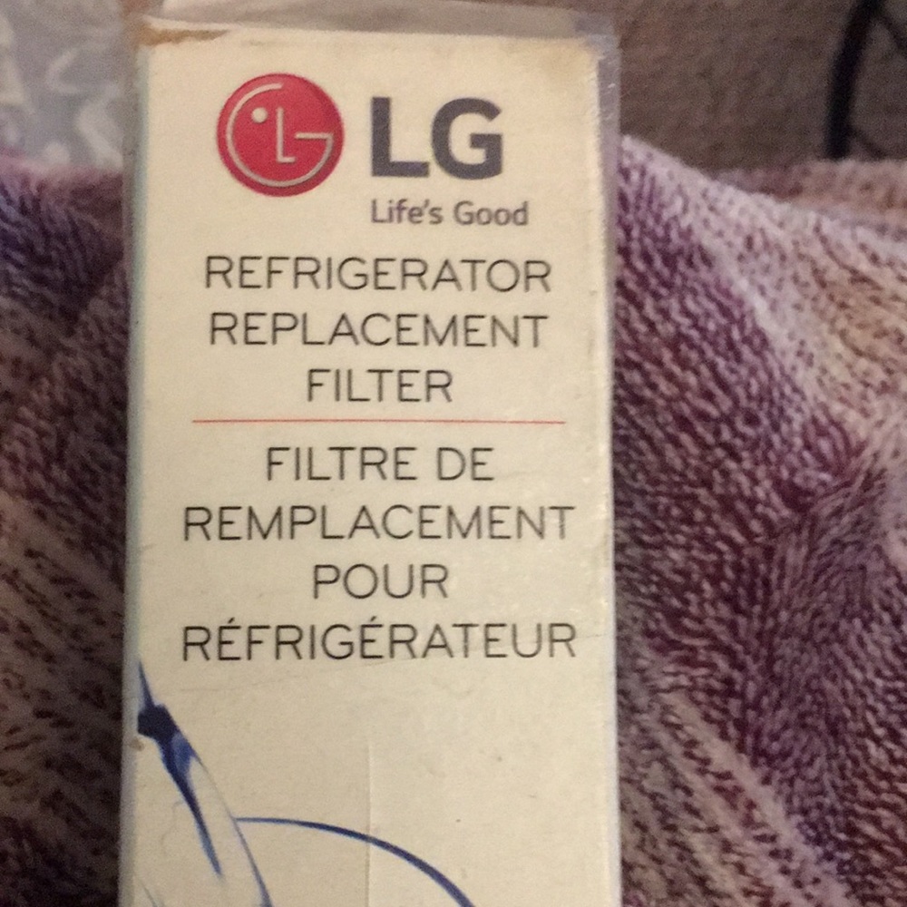 LG Refrigerator replacement filter - Picture 3 of 5
